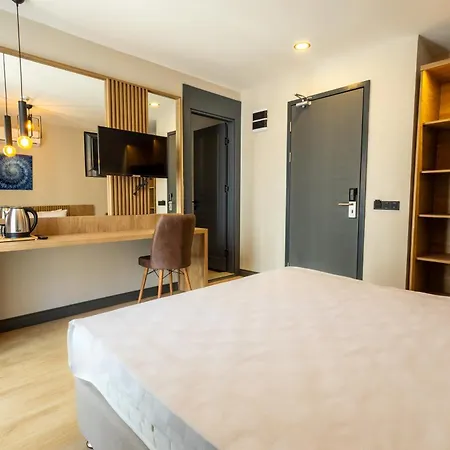 Hotel Leliko *